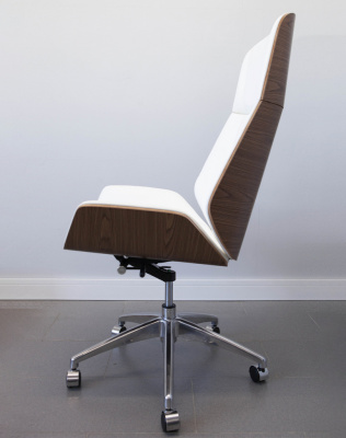 Кресло из натуральной кожи, каркас дерево арт. FX-BC06 - купить в Армавире. Цена 34 820.52 руб.